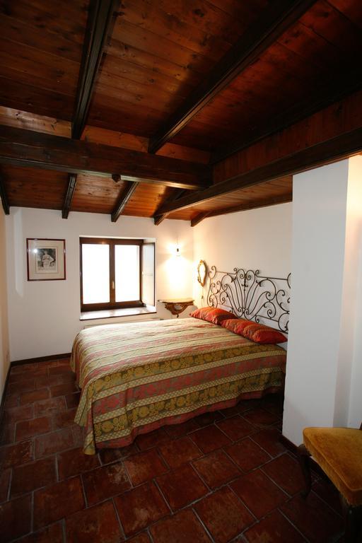 B&B Castel Ivano Strigno Værelse billede
