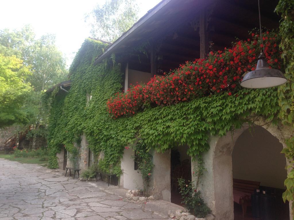 B&B Castel Ivano Strigno Eksteriør billede